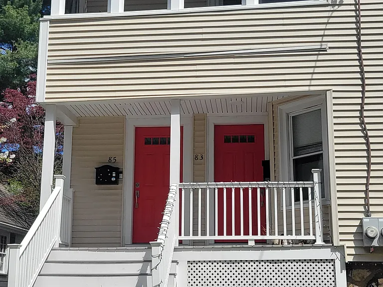 85 Kaposia St #83 — Photo 2