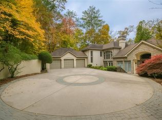 6010 Heards Dr, Sandy Springs, GA 30328