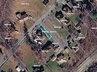 342 Maple Ln, Mount Hope, WV 25880