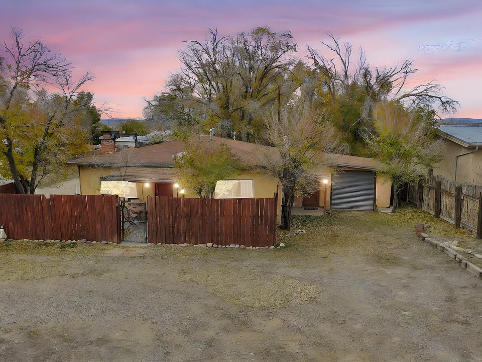 1st image of 1554 Paseo del Pueblo Sur