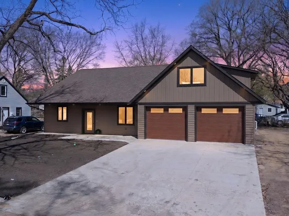 527 Miller Ave SW, Hutchinson, MN 55350