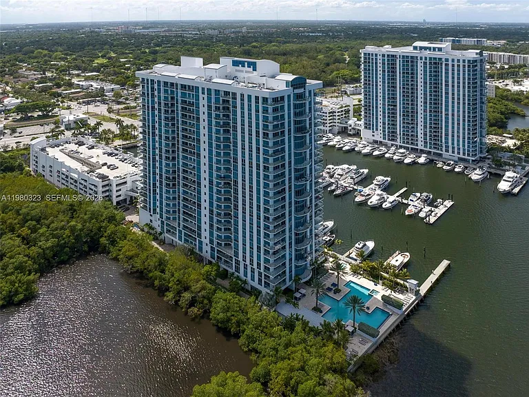 17111 Biscayne Blvd #207 — Photo 47