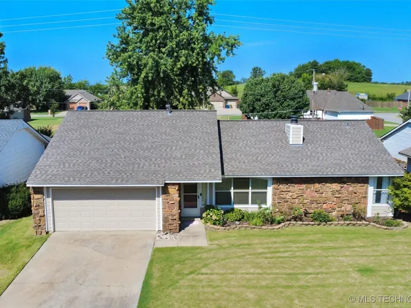 1408 Ford Cir, Wagoner, OK 74467