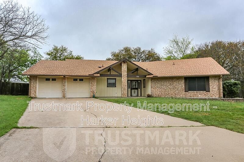 1st image of 700 Cedar Oaks Ln #Cedar700