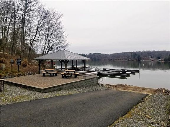 3rd image of 135 High Lake Dr #51