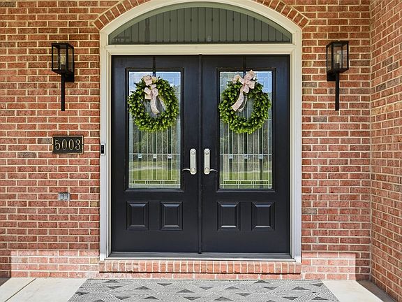3rd image of 5003 Old Orchard Ln
