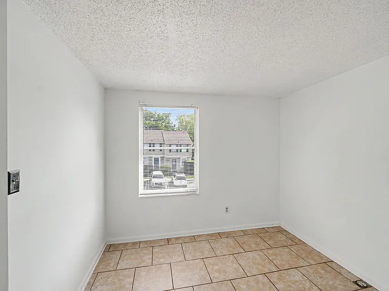 9626 Vinca Cir #D — Photo 15
