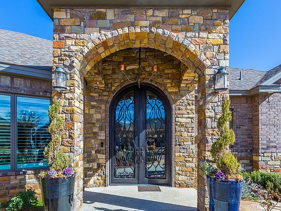 2nd image of 52 Tuscan Villas Cir