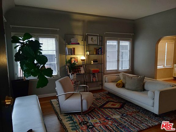 2nd image of 817 Westmount Dr