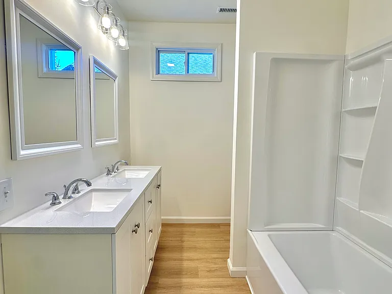 216 Minerva St #2 — Photo 6