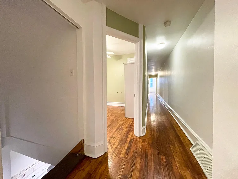 4640 Sansom St #1A — Photo 4