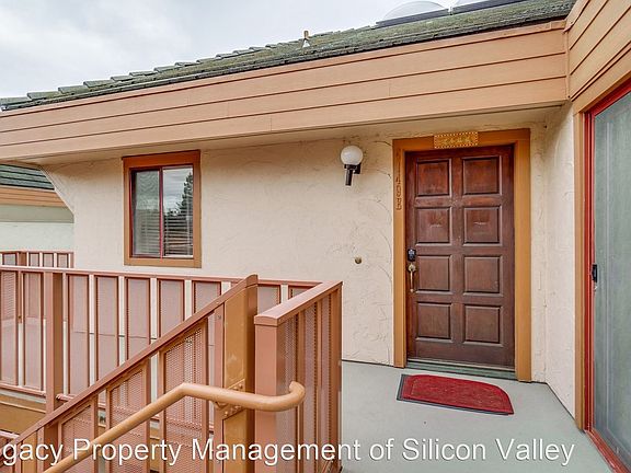 3rd image of 4149 El Camino Way APT E