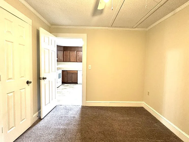 1103 Onslow Pines Rd — Photo 10