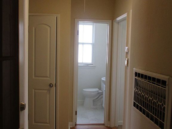 5th image of 4445 Atlantic Ave APT 4