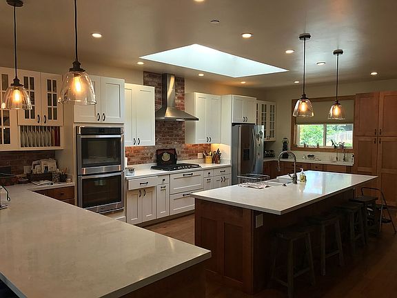 2nd image of 127 Burlwood Dr