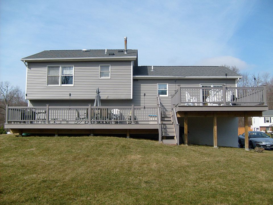 2nd image of 23 Vermont Dr