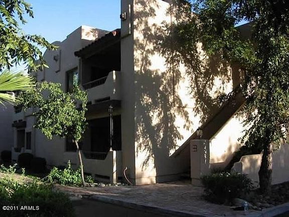 5th image of 3640 N 38th St Unit 206