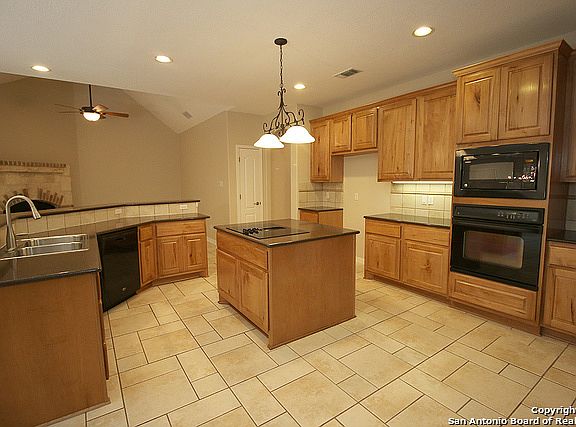 4th image of 780 Indigo Run Dr