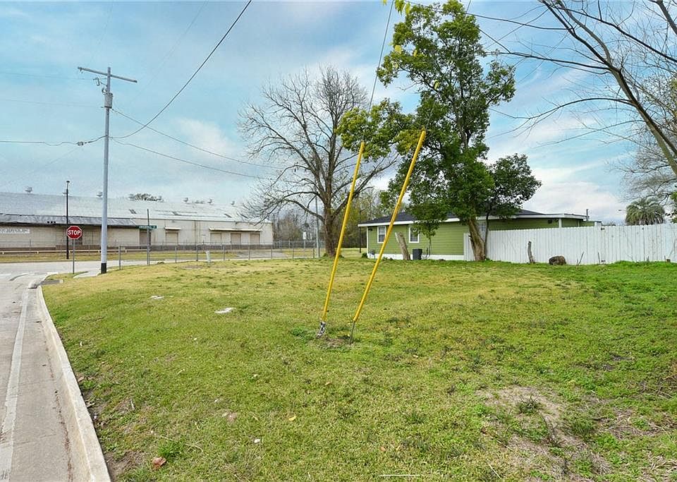 2nd image of 500 N Enterprise Blvd
