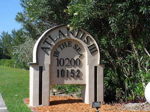 2nd image of 10152 S Ocean Drive #411