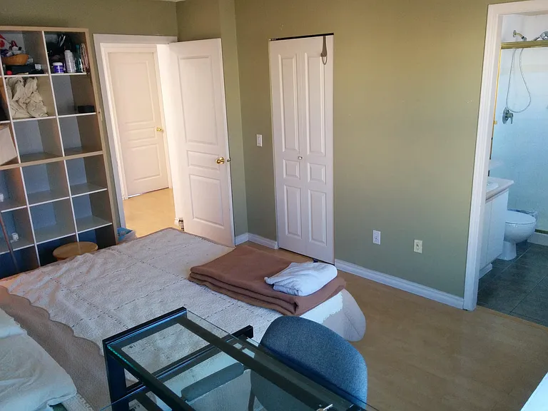 12331 McNeely Dr #ROOMS IN SHARED — Photo 3