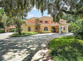 627 Yorktown Dr, Leesburg, FL 34748