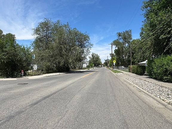 5th image of 217 Jackson St