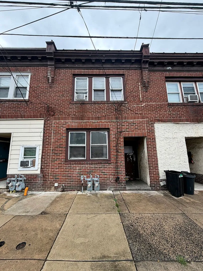 Stunning 1-Bedroom Home in the Heart of Collingdale! Available NOW! — Photo 2