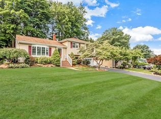 27 Parker Dr, Emerson, NJ 07630