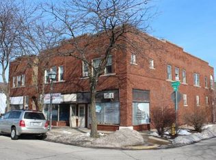 707 North Ave, Waukegan, IL 60085