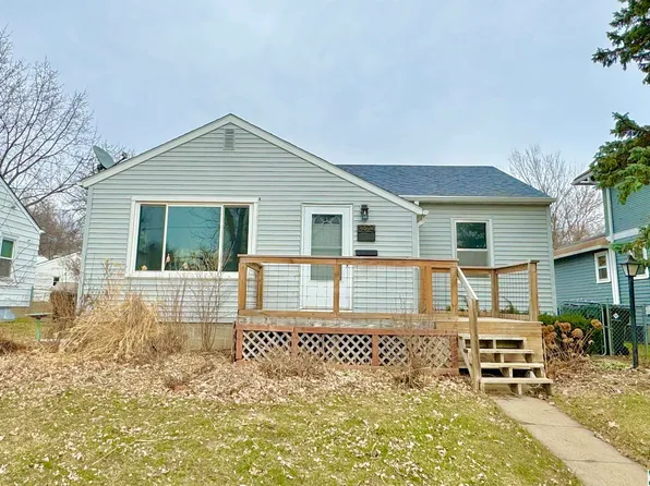 3424 Douglas St, Sioux City, IA 51104
