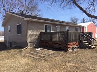 1218 Naples St, Braham, MN 55006