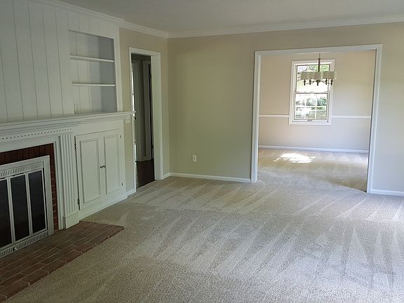 4th image of 9310 Canterbury Ln