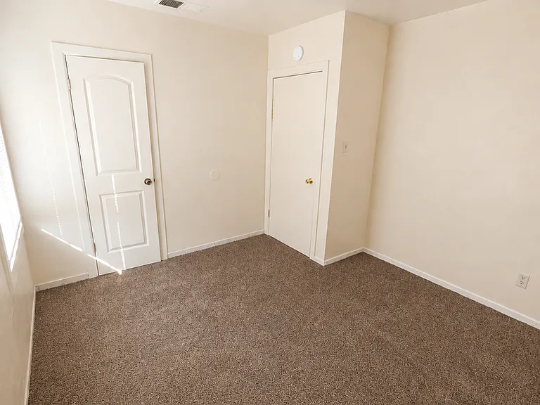 M07- 1710 Oregon — Photo 5