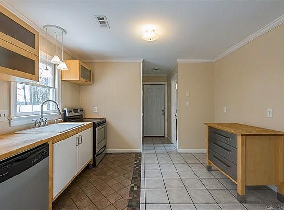 3rd image of 11534 Waterflower Ln