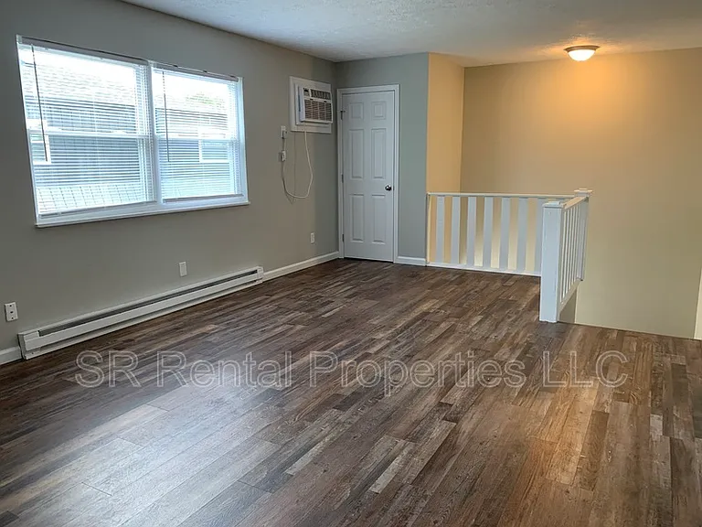 223 Maxwell St #B — Photo 3