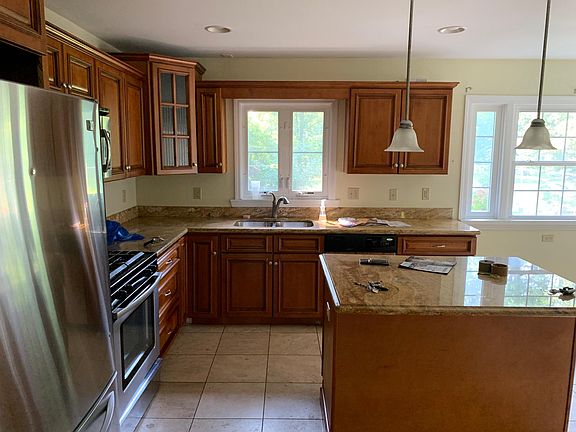 4th image of 18658 Parkland Dr