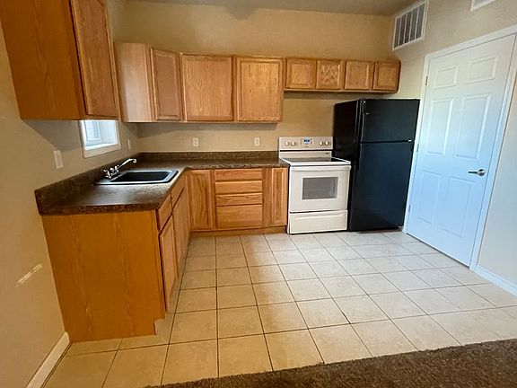 2nd image of 141 Calhoun Ln #304
