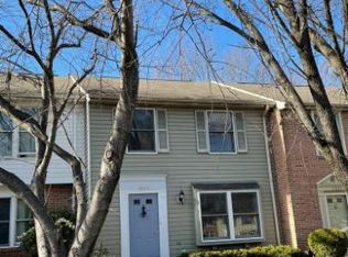 3623 Woodhaven Ct, Woodbridge, VA 22192