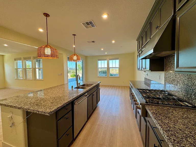7602 Afonso Way — Photo 7