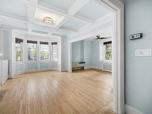 4th image of 601 Franklin St APT 2