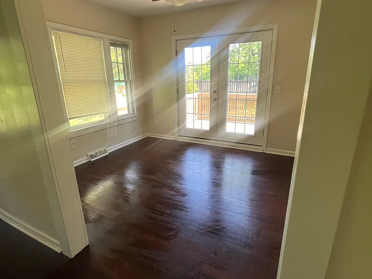 681 Whitney Rd W — Photo 14