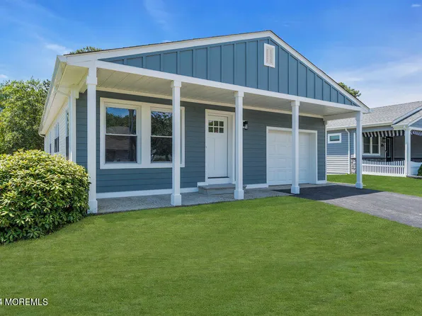 57 Paradise Boulevard, Toms River, NJ 08757