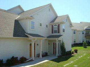 1725 Woodland Way, Slinger, WI 53086