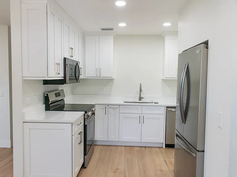 6606 S Mascotte St — Photo 6
