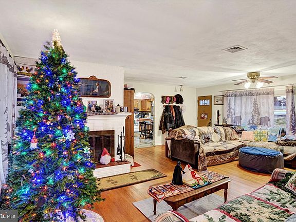 2nd image of 301 Mount Allen Dr
