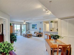8950 Colonnades Ct E APT 825, Bonita Springs, FL 34135