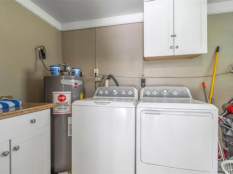 2586 Auburn Blvd — Photo 43