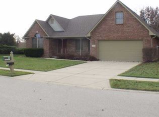 6284 Woodcrest Dr, Avon, IN 46123