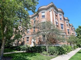 205 Hamilton St APT 1, Evanston, IL 60202